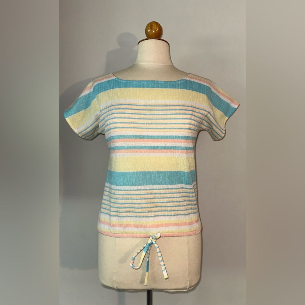 Perry New York Petites Colorful Stripes Short Sleeve Top Size Medium